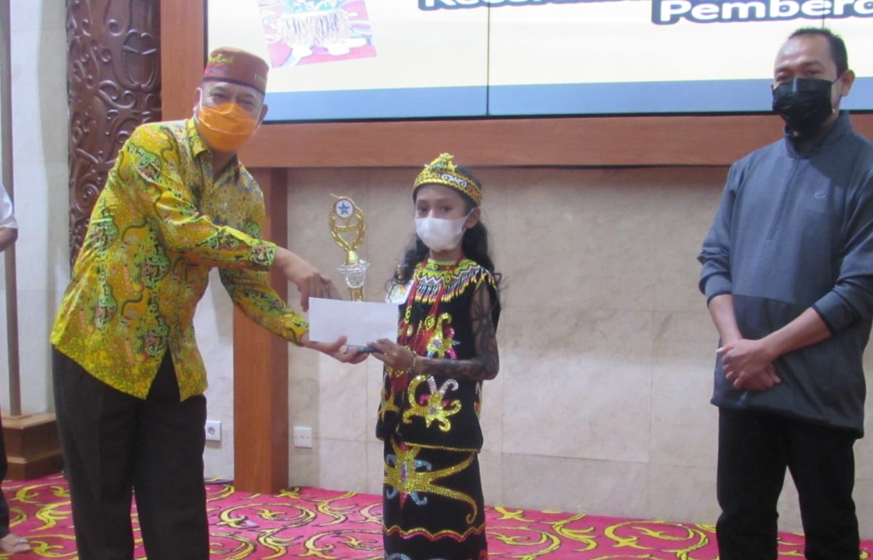 Kayla Pemenang Lomba Bercerita SD Tingkat Kabupaten Kubar 2021, Akan mewakili Kubar di Tingkat Provinsi Kaltim